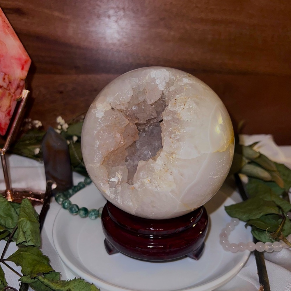 Onyx Sphere w/ Crystal Pocket